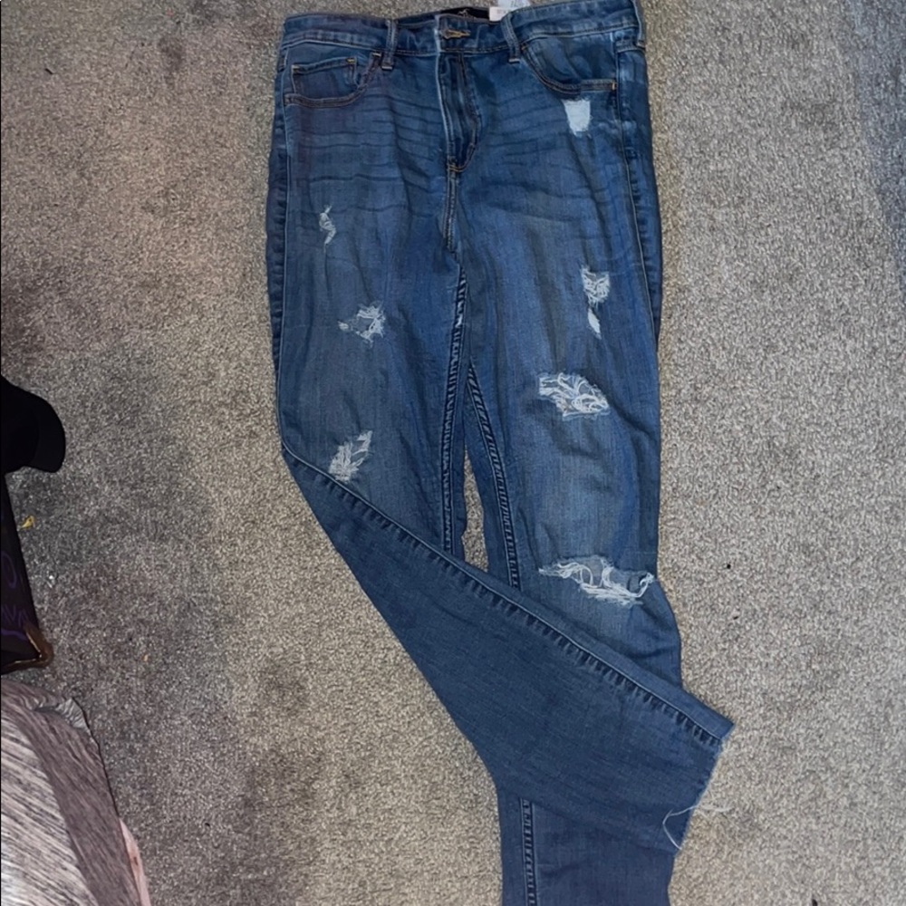 Trendy rippers Hollister jeans